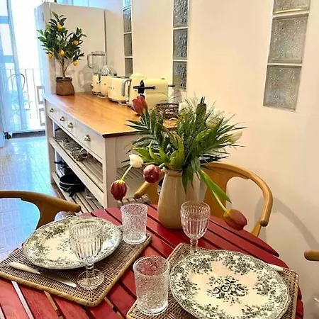 83m2 De Charme Au Coeur De La Cite Imperiale Apartamento