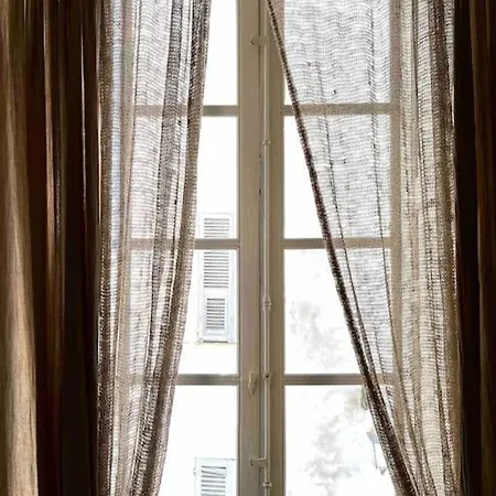 Apartment 83m2 De Charme Au Coeur De La Cite Imperiale Ajaccio (Corsica)