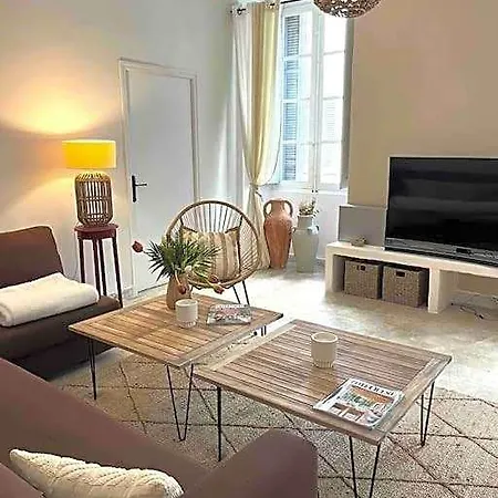 83m2 De Charme Au Coeur De La Cite Imperiale *