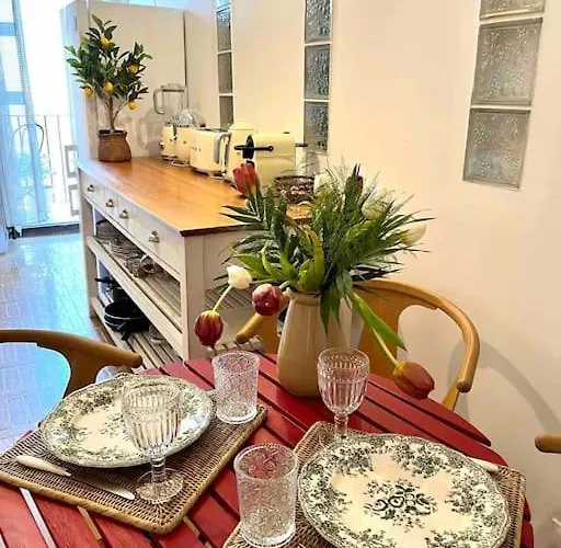 83m2 De Charme Au Coeur De La Cite Imperiale Apartment