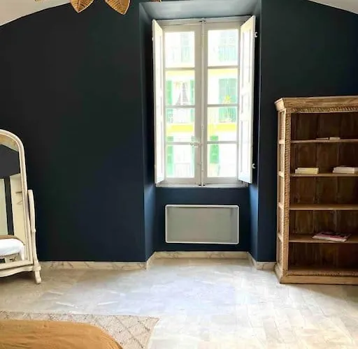 83m2 De Charme Au Coeur De La Cite Imperiale